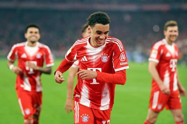 九游官网-【德甲】诺伊尔伤退，小穆首球，无凯恩拜仁4比1门兴